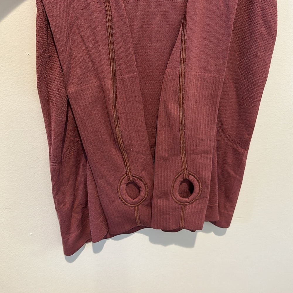 Lululemon Women's Pink Long Sleeve Top - Picture 5 of 10